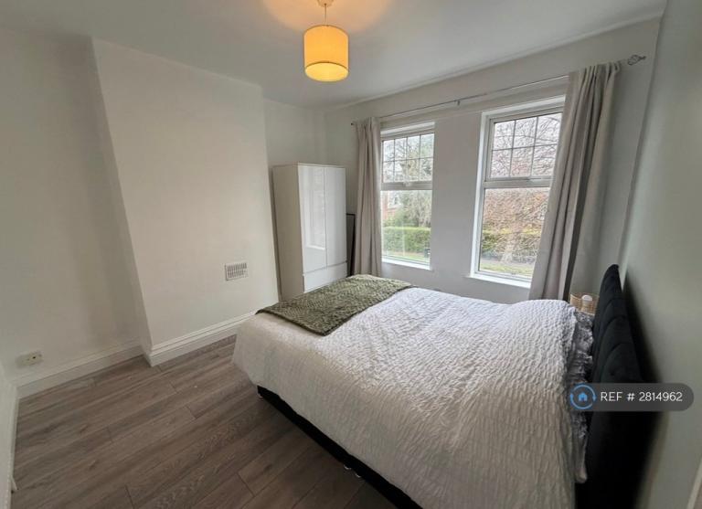 1 bedroom in Wellingborough Road, Rushden, NN10 (#2814962)