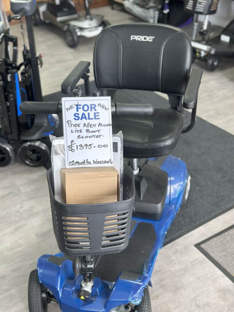 💙 Pride Apex Aluma Boot Scooter – Lightweight & Stylish Freedom 🛵