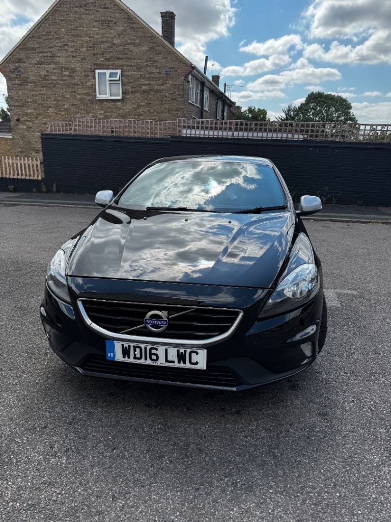 Volvo, V40, Hatchback, 2016, Semi-Auto, 1969 (cc), 5 doors