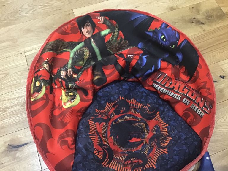 Fold away children’s relaxing chair