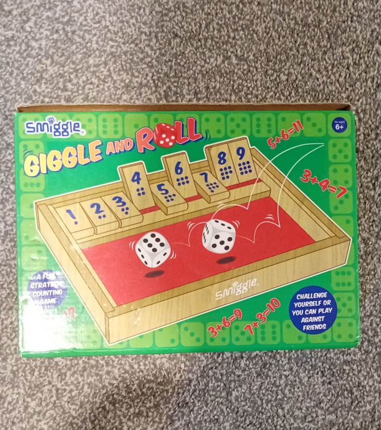 Giggle and roll board game 