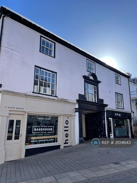 2 bedroom flat in Market Hill, Diss, IP22 (2 bed) (#2104643)