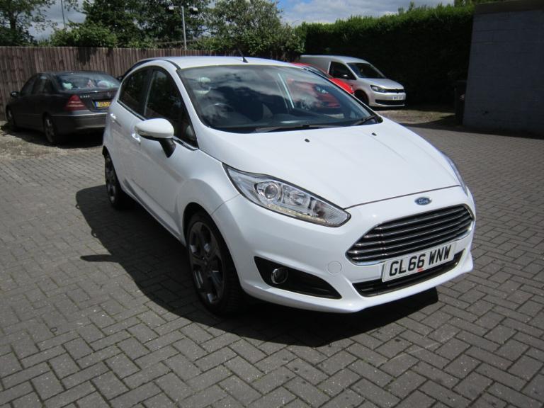 2016 Ford Fiesta 1.0 EcoBoost Titanium 5dr HATCHBACK Petrol Manual