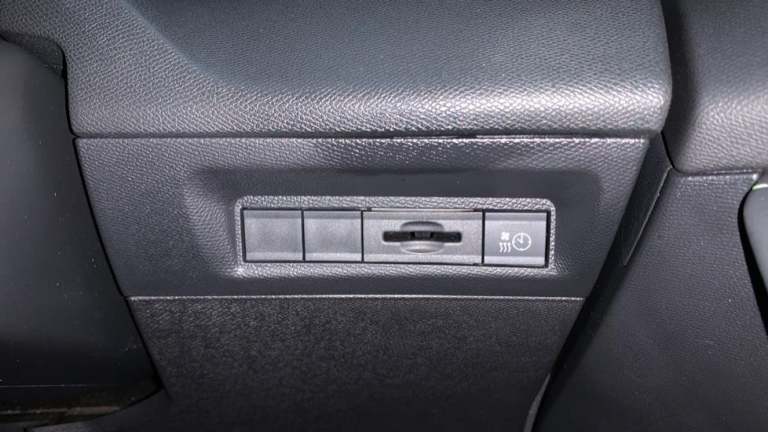 2024 Peugeot 308 115kW First Edition 54kWh 5dr Auto HATCHBACK ELECTRIC Automatic