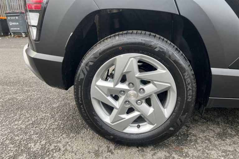 2025 Hyundai KONA 1.0T 100 Advance 5dr HATCHBACK PETROL Manual