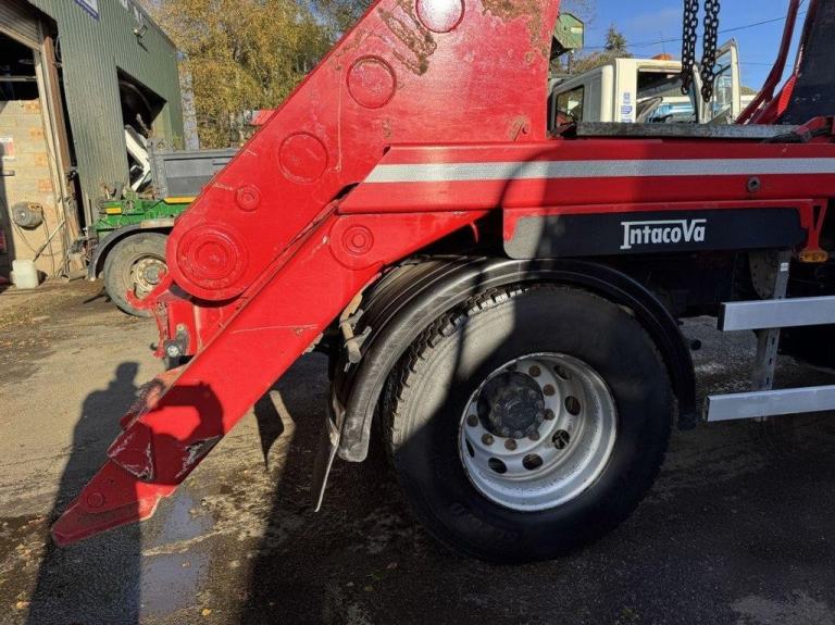 2021 DAF LF-260 SKIP LOADER