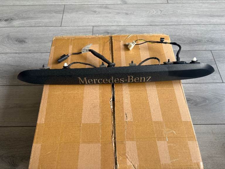 Genuine Mercedes Vito Rear Registration License Plate Light + OEM Reverse Camera W447