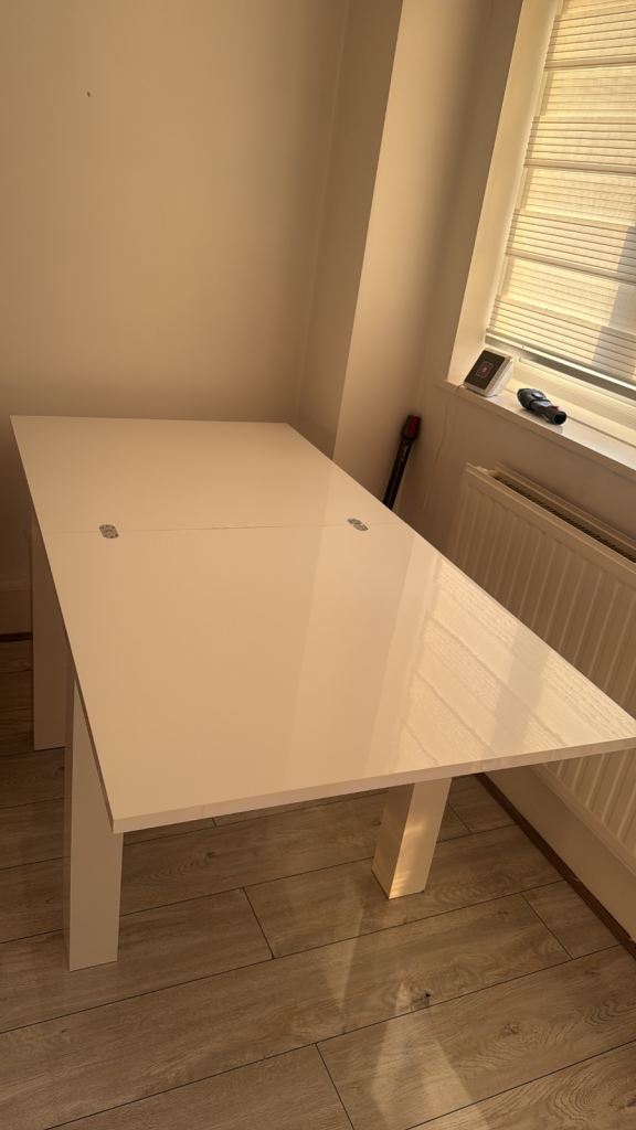 White Extendable High Gloss Dining Table