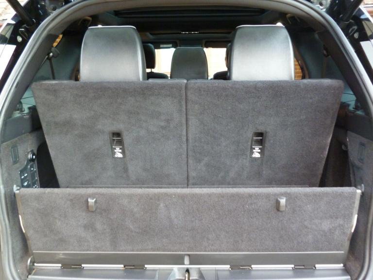 2019 Land Rover Discovery 3.0 SD V6 HSE Auto 4WD Euro 6 (s/s) 5dr ESTATE Diesel Automatic