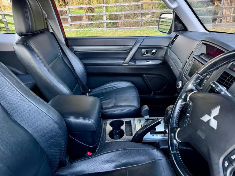 2007 Mitsubishi Shogun 3.2 DI-DC Diamond 3dr Auto ESTATE Diesel Automatic