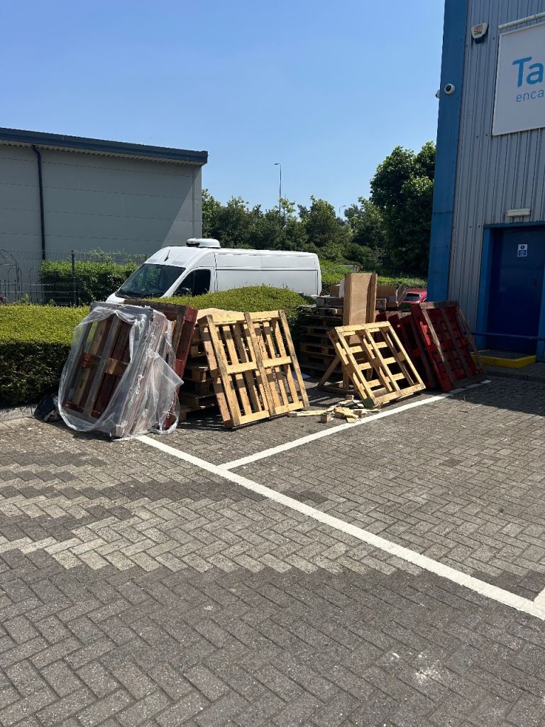 FREE Pallets!