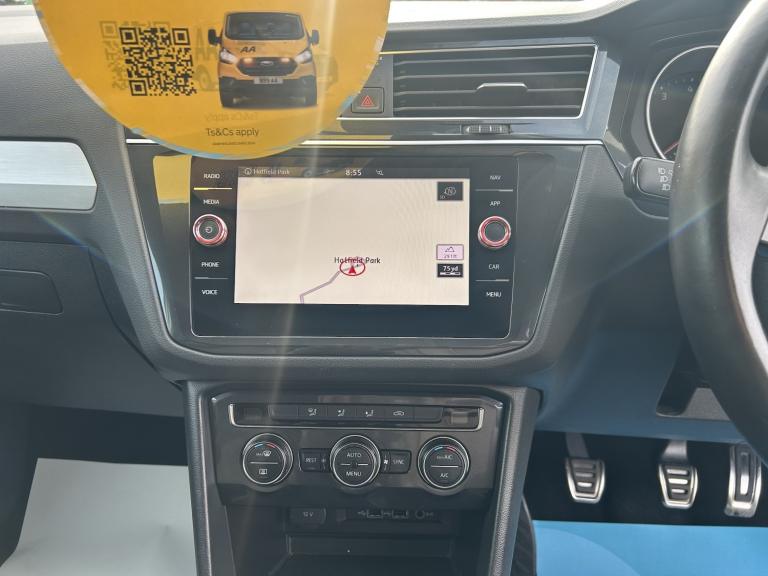 VOLKSWAGEN TIGUAN 1.5 TSI EVO SE Navigation 2019