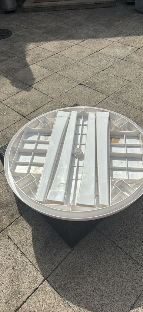 White Round Plastic Garden Table – Good Condition