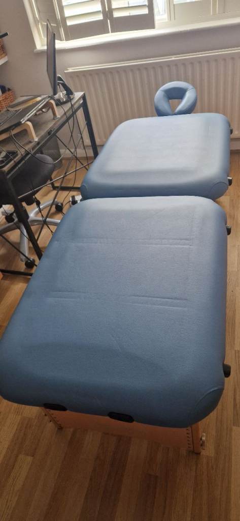 Portable massage couch - collection only