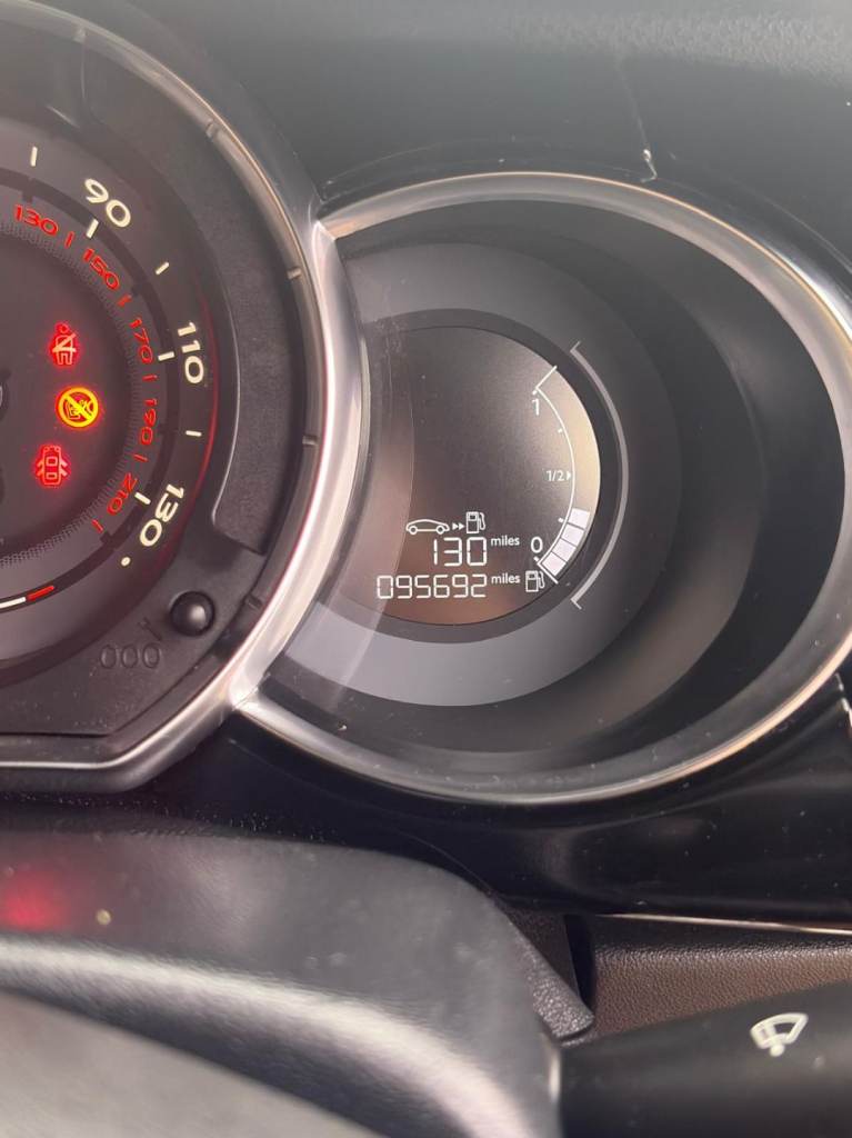 Citroen, DS3, Hatchback, 2013, Manual, 1598 (cc), 3 doors