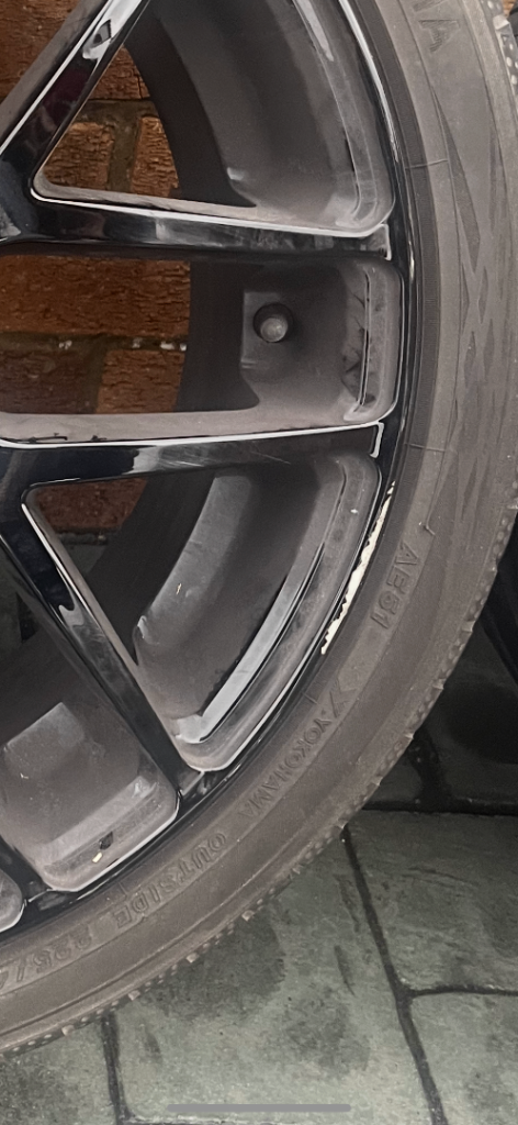 Alloy wheels and tyres 18 inch 