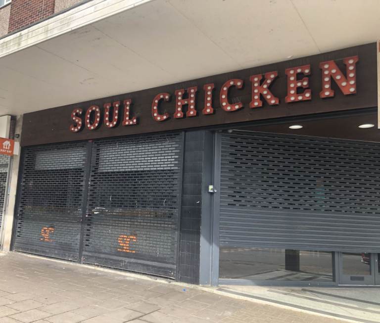 **SHOP TO LET ALCESTER ROAD SOUTH**LOCATED ON THE BUSY ROAD**EXCELLENT LOCATION**AVAILABLE NOW**