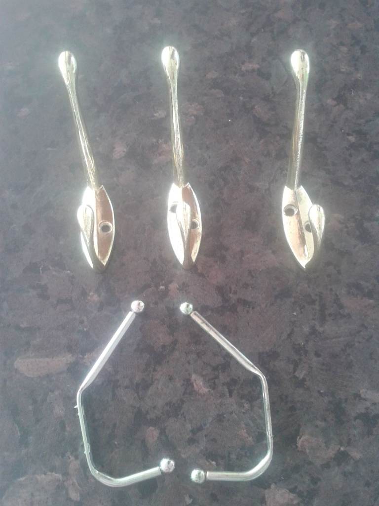 5 X STRONG COAT HOOKS