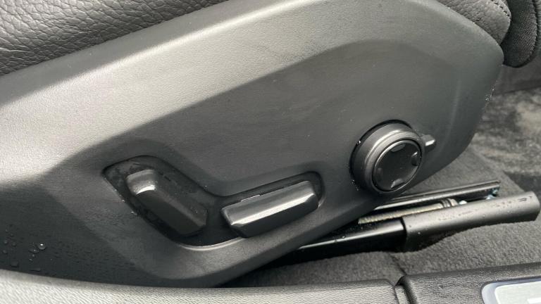 2025 Volvo V90 2.0 T6 [350] PHEV Plus Dark 5dr AWD Auto ESTATE PETROL/ELECTRIC Automatic