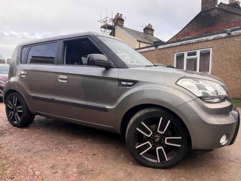 2010 Kia Soul 1.6 Tempest 5dr HATCHBACK Petrol Manual