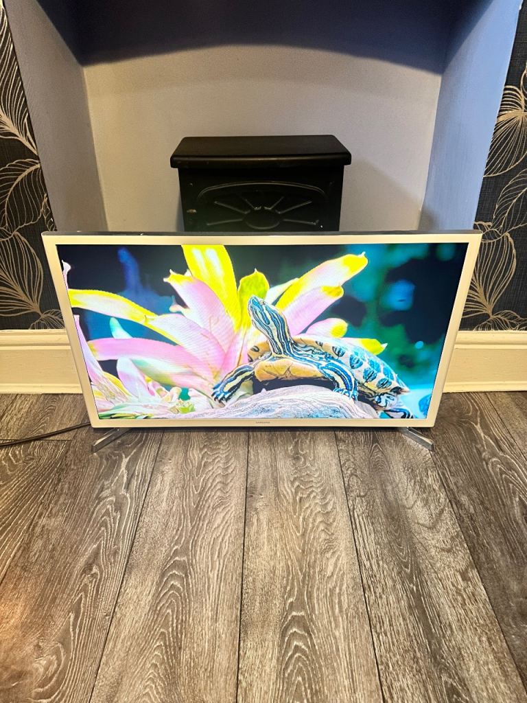 Samsung smart TV 📺 & remote 