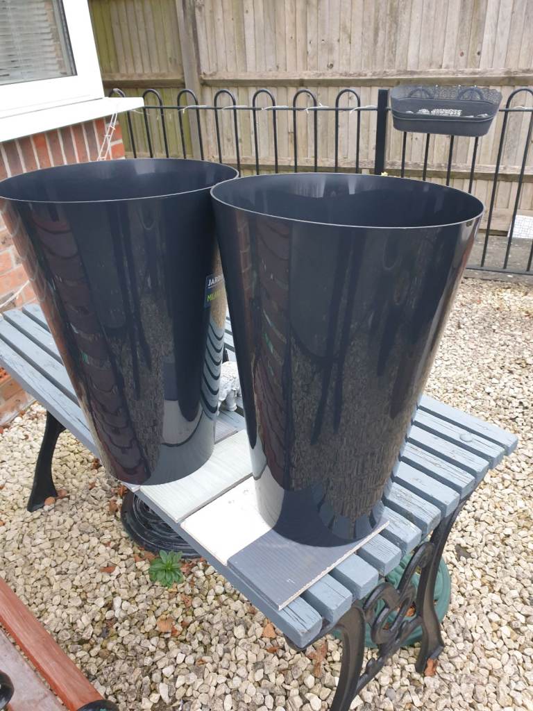 Beautiful new pot planters large