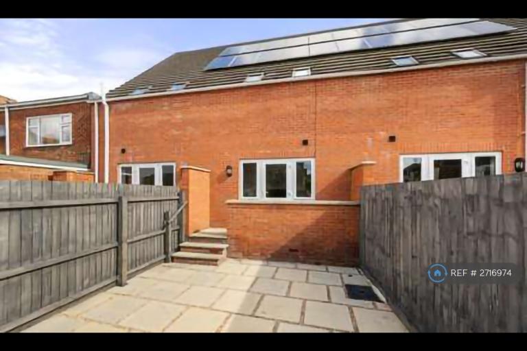 3 bedroom house in Field Street, Boston, PE21 (3 bed) (#2716974)