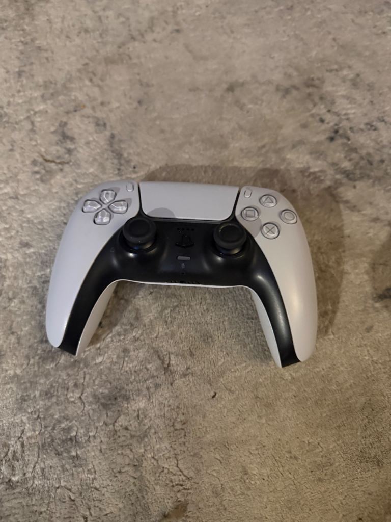 PlayStation 5 pad excellent condition 