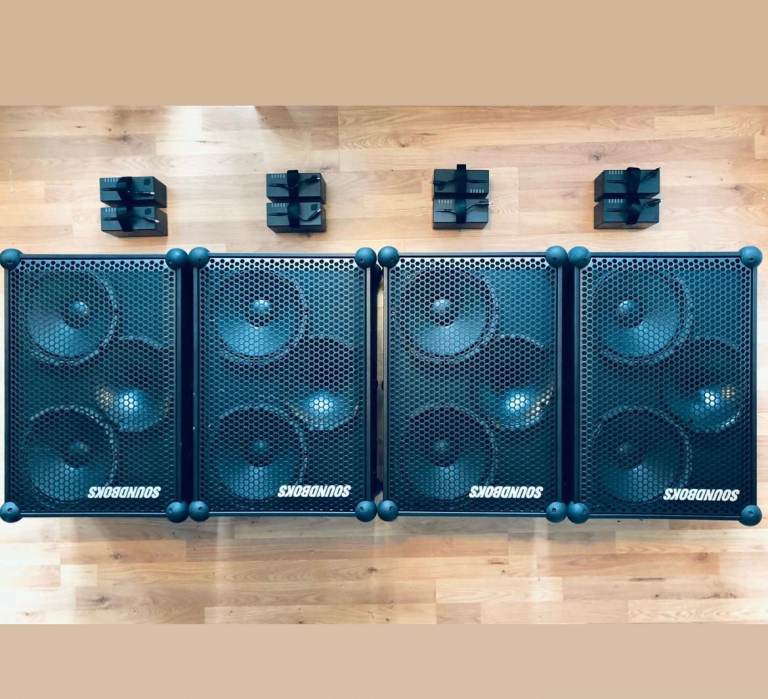 4x Soundboks 8x Batteries (Wireless Speaker)