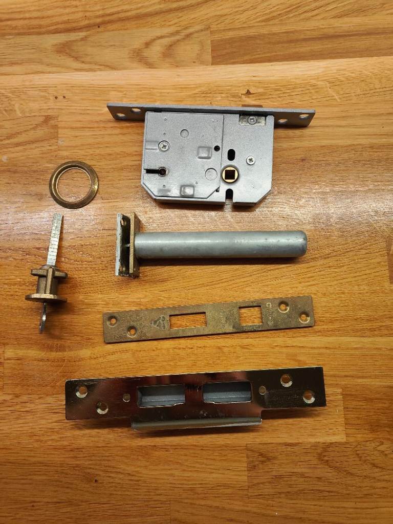 Yale door lock for sale 