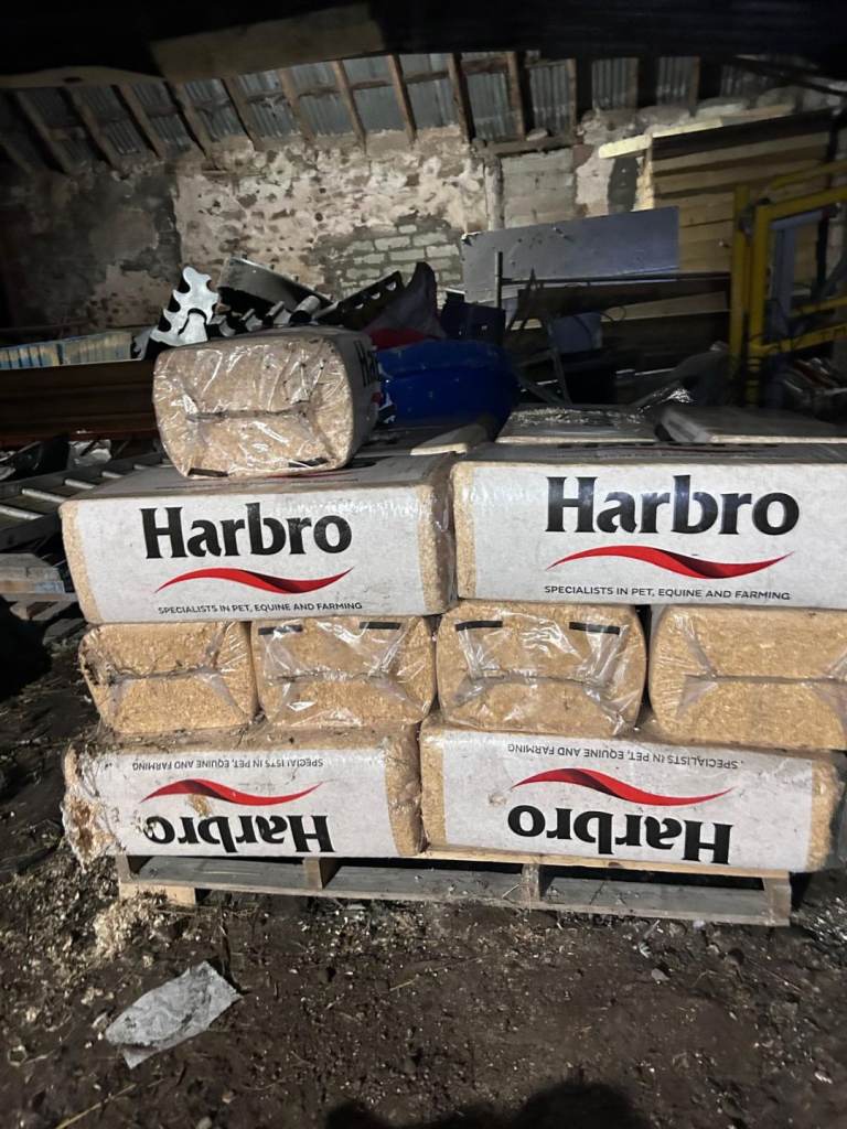 image for Bales of shavings