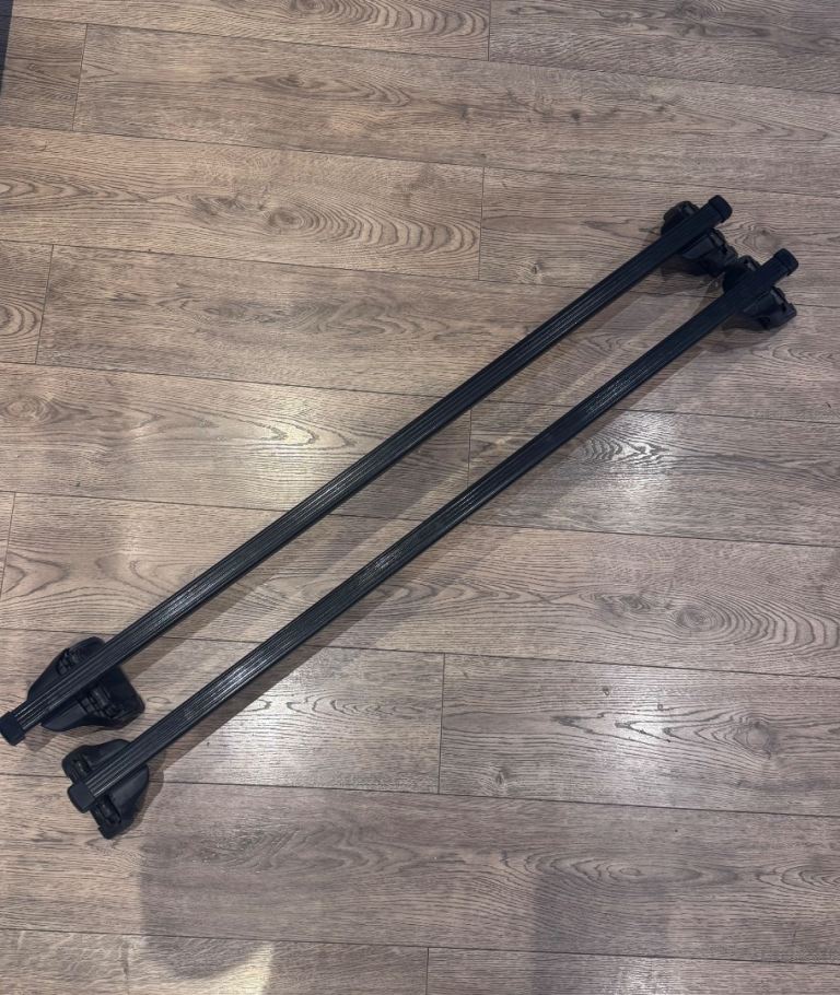 Genuine Thule SquareBar Roof Bars & Foot Pack (No Keys)
