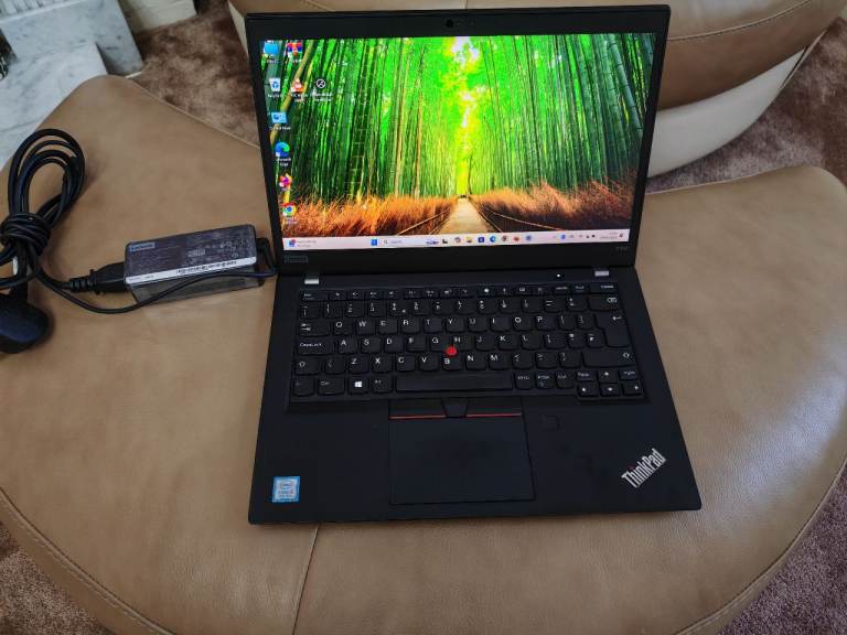 Lenovo ThinkPad x390 Intel i5-8265U, 1.60GHz, 256GB NVME, 8GB RAM, Windows 11 + Office