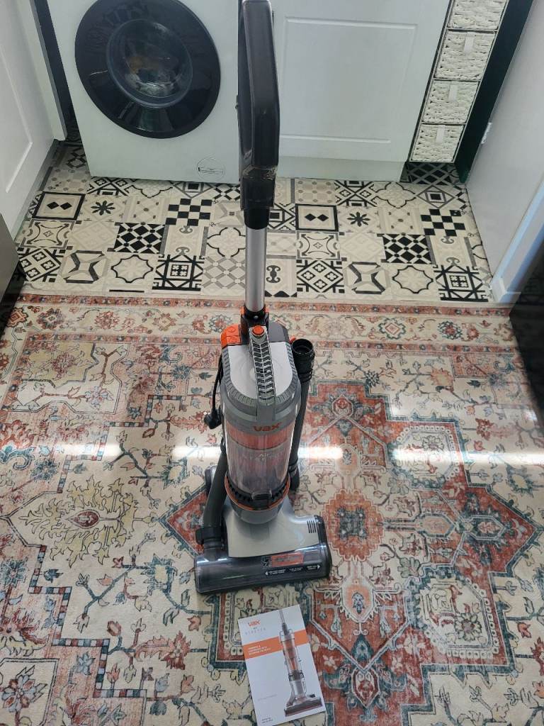 Vax Air Stretch Upright Vacuum Cleaner - New, Orange