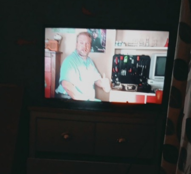 URGENT NEED GONE NOW Tv for sale bush tv