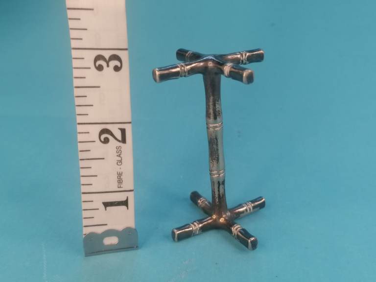 Vintage 3-inch small Silver Plated Cutlery Stands/Knife Rests. 