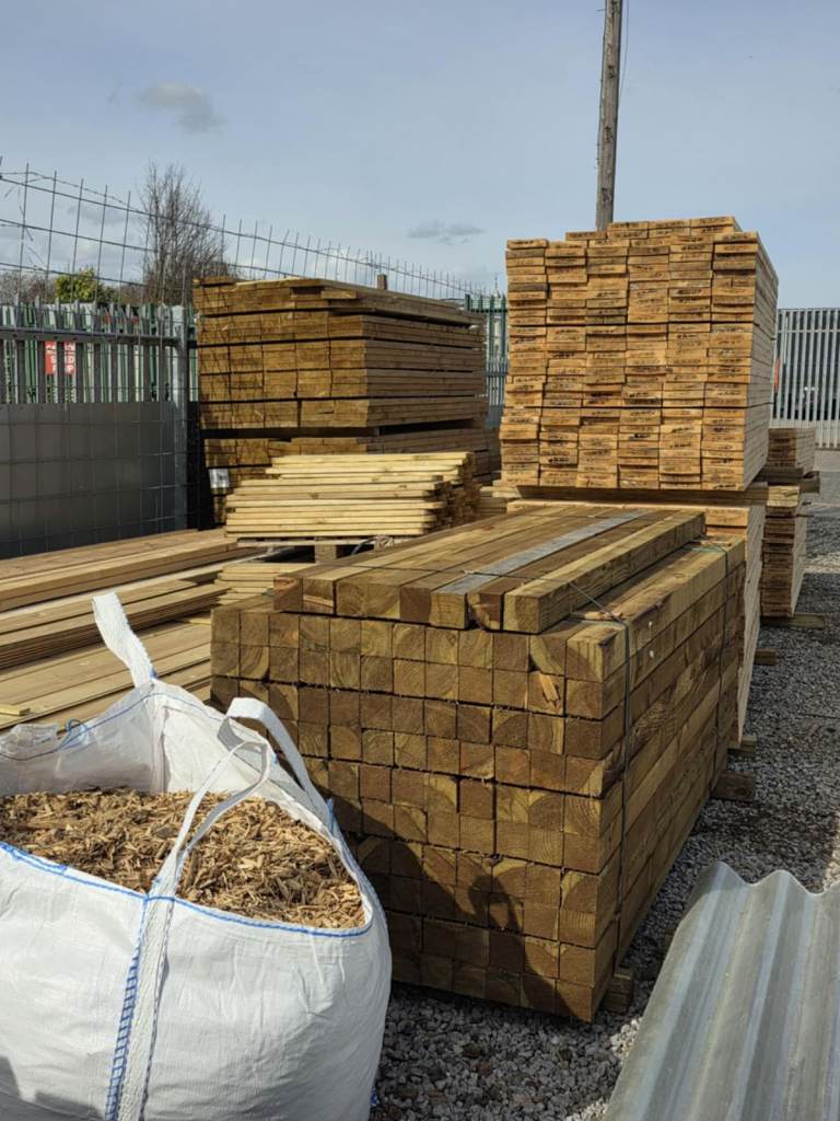 ❤️ TIMBER POSTS, JOISTS, FENCE RAIL