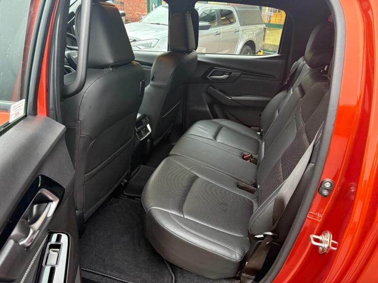 2022 Isuzu D-Max 1.9 V-Cross Double Cab 4x4 Auto PICK UP DIESEL Automatic