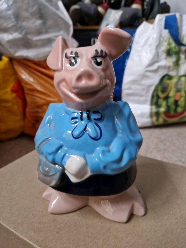 Piggy bank 