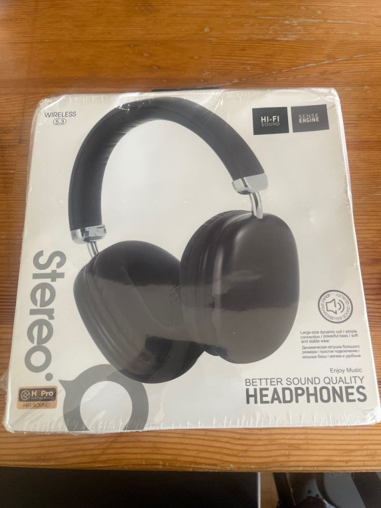 Brand New Wireless Stereo Headphones – Black