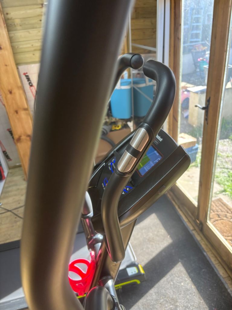 Cross trainer in mint condition 