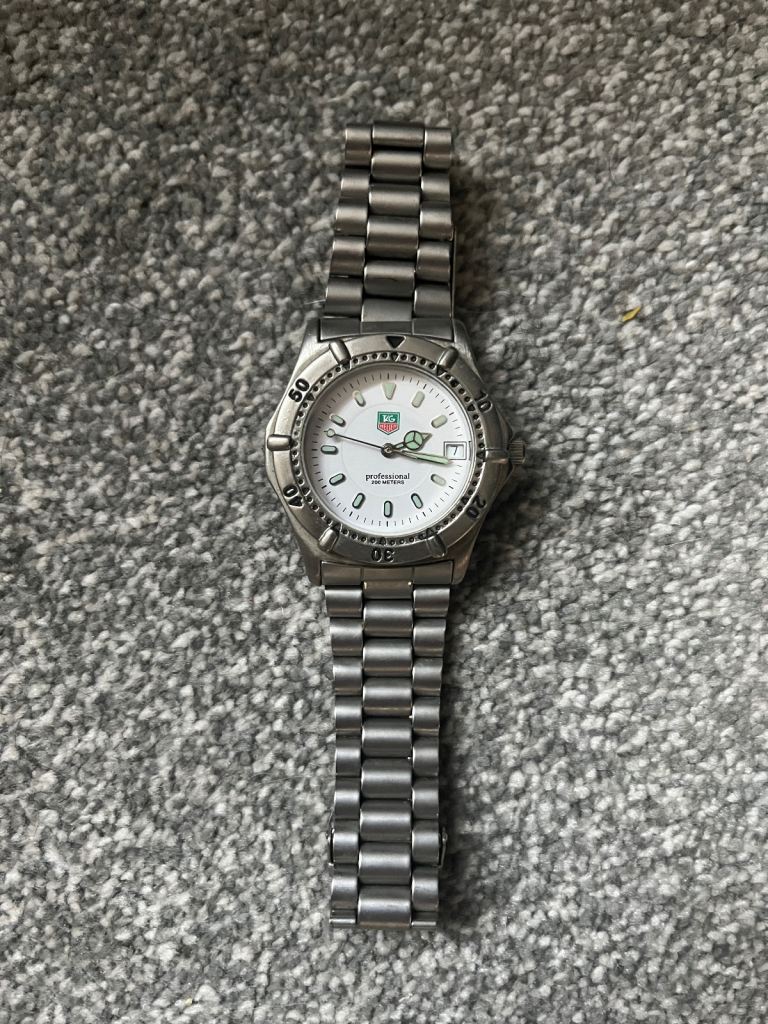 Gents watch 