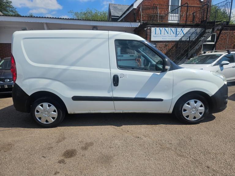 2014 Vauxhall Combo 2000 1.3 CDTI 16V ecoFLEX H1 Van PANEL VAN Diesel Manual