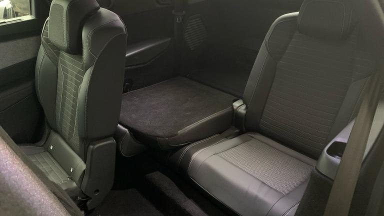 2025 Peugeot 5008 1.2 HYBRID GT SUV 5dr Petrol Hybrid e-DSC6 Euro 6 (s/s) (136 ps) SUV Hybrid Aut...