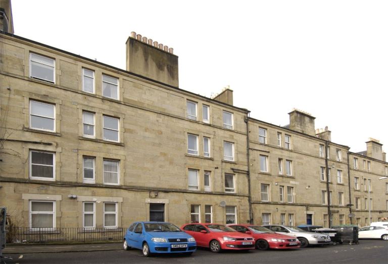 1 bedroom flat in Wardlaw Place, Gorgie, Edinburgh, EH11 1UA