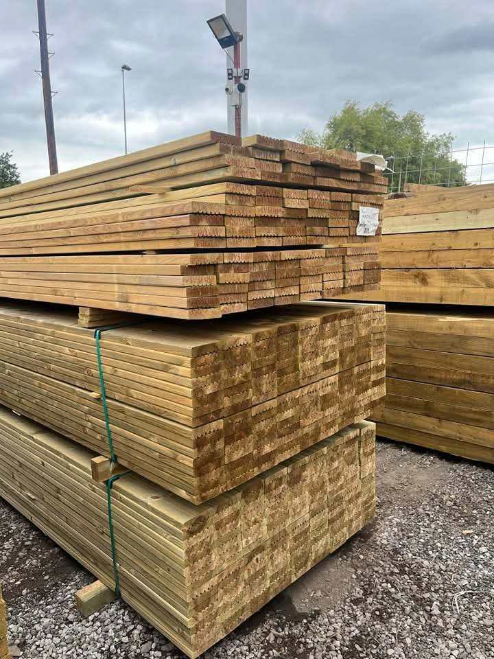 4.8m TIMBER DECKING BOARDS 