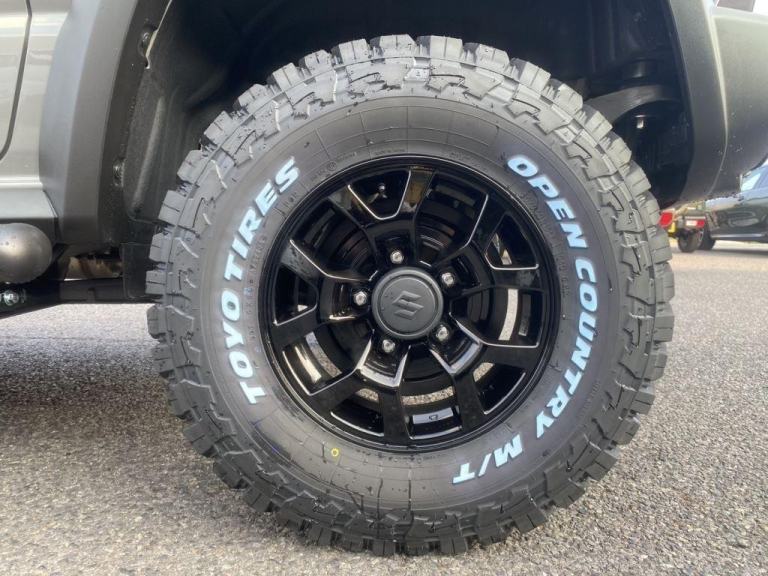 Suzuki jimny sierra 1.5 auto 4wd 1800 miles japanese import body style kit 2025