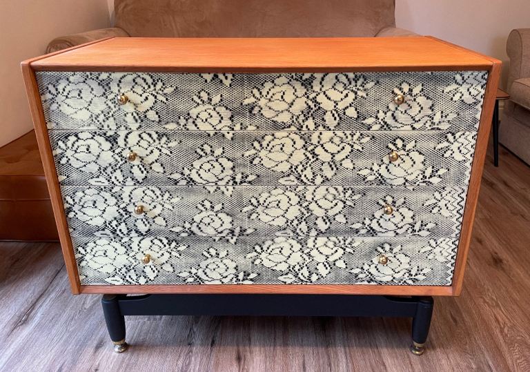 Mid Century G Plan E-Gomme Chest of Drawers With a Twist