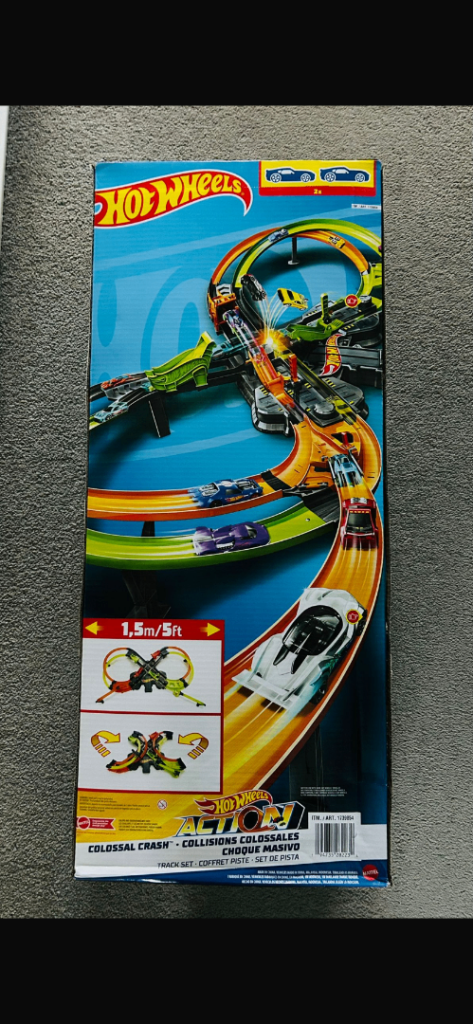 HOT WHEELS TRACK