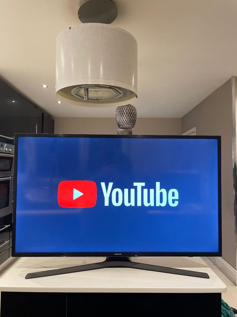 Samsung 40 inch Smart Tv